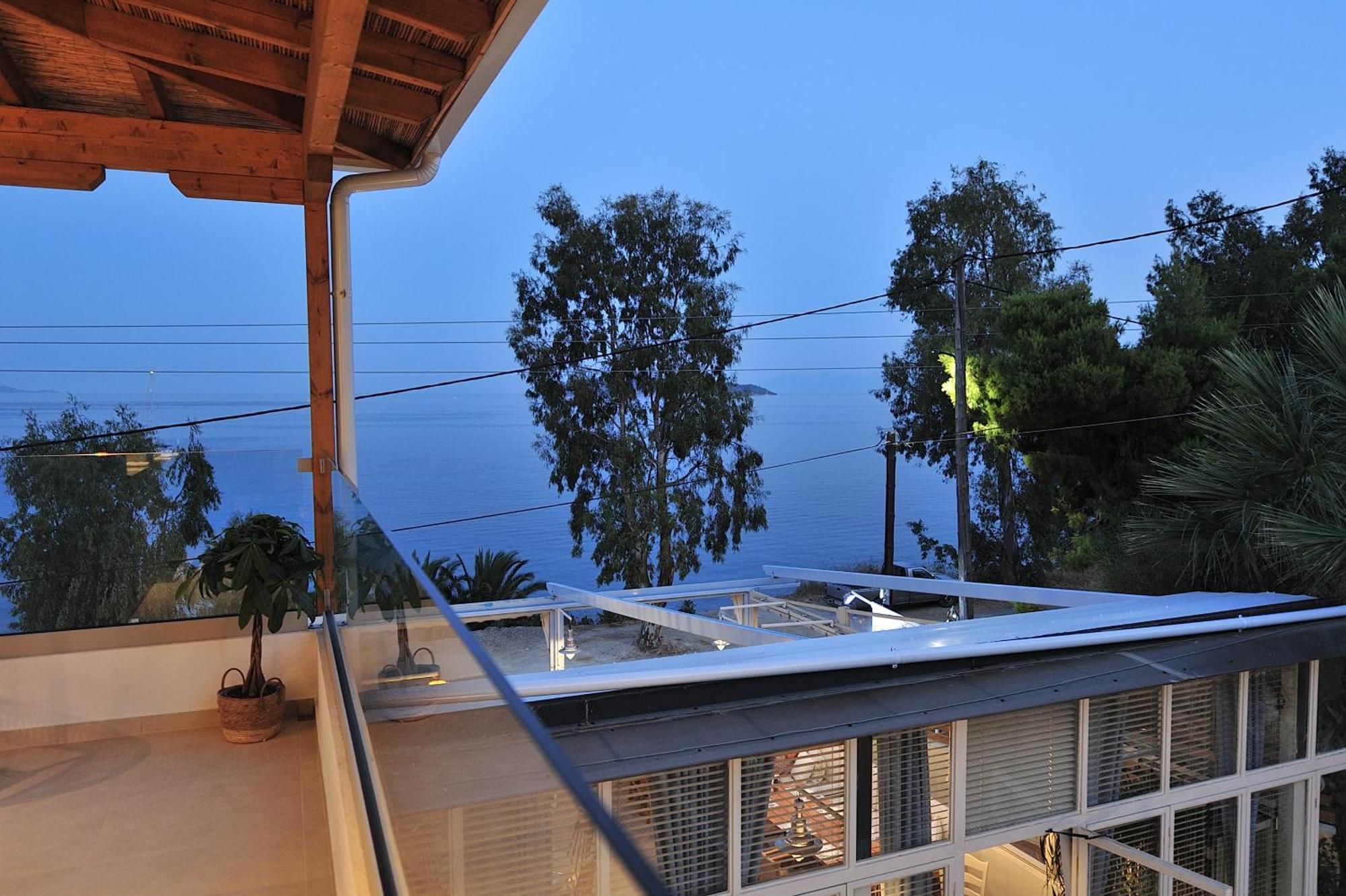 Salty Wave Suites Skiathos-Stadt Exterior foto